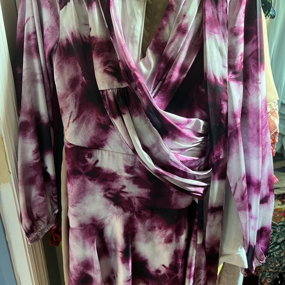 Elliatt Danica Dress NWT - Picture 2 of 4